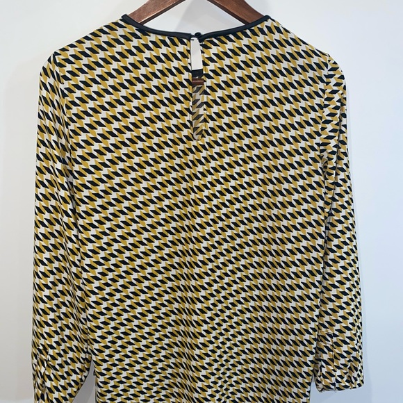 Zara Geometric Pattern Blouse - Picture 4 of 4